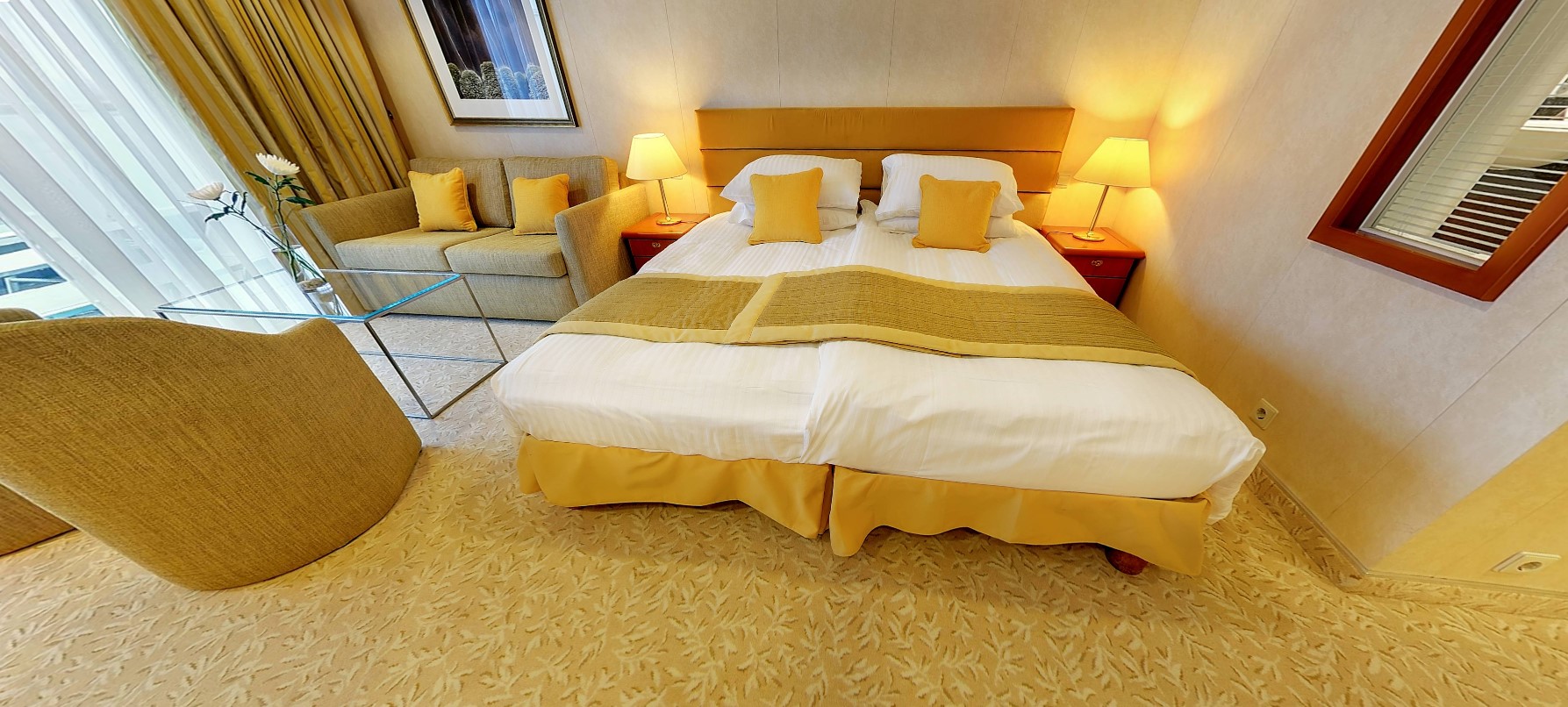 Superior Suite (SS)